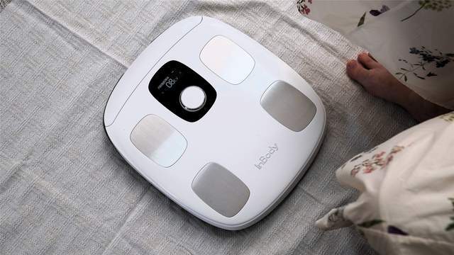 3频8电极+12项数据+97%准确率有点全面pg电子试玩InBody体脂秤H30评测:(图7) 3频8电极+12项数据+97%准确率有点全面pg电子试玩InBody体脂秤H30评测:(图7)