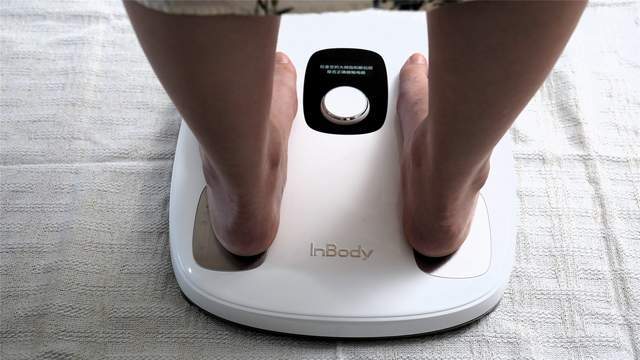3频8电极+12项数据+97%准确率有点全面pg电子试玩InBody体脂秤H30评测:(图3) 3频8电极+12项数据+97%准确率有点全面pg电子试玩InBody体脂秤H30评测:(图3)